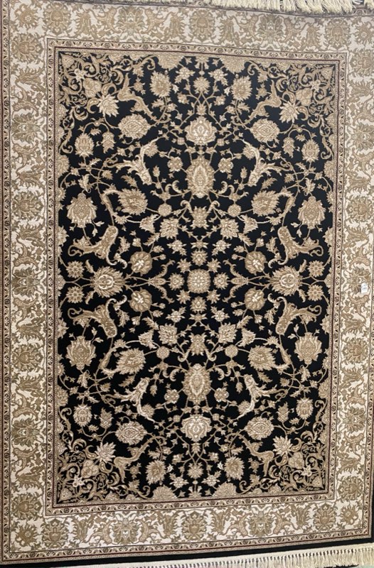 Area rug, 5' x 8'