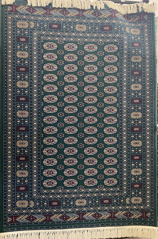 Area rug, 5' x 8'
